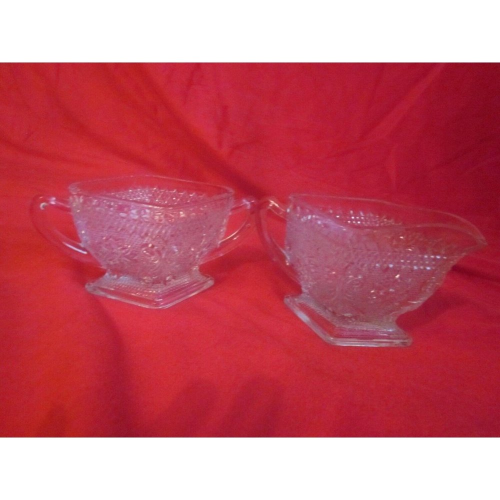 An Elegant Sugar & Creamer Set, Indiana Sandwich G